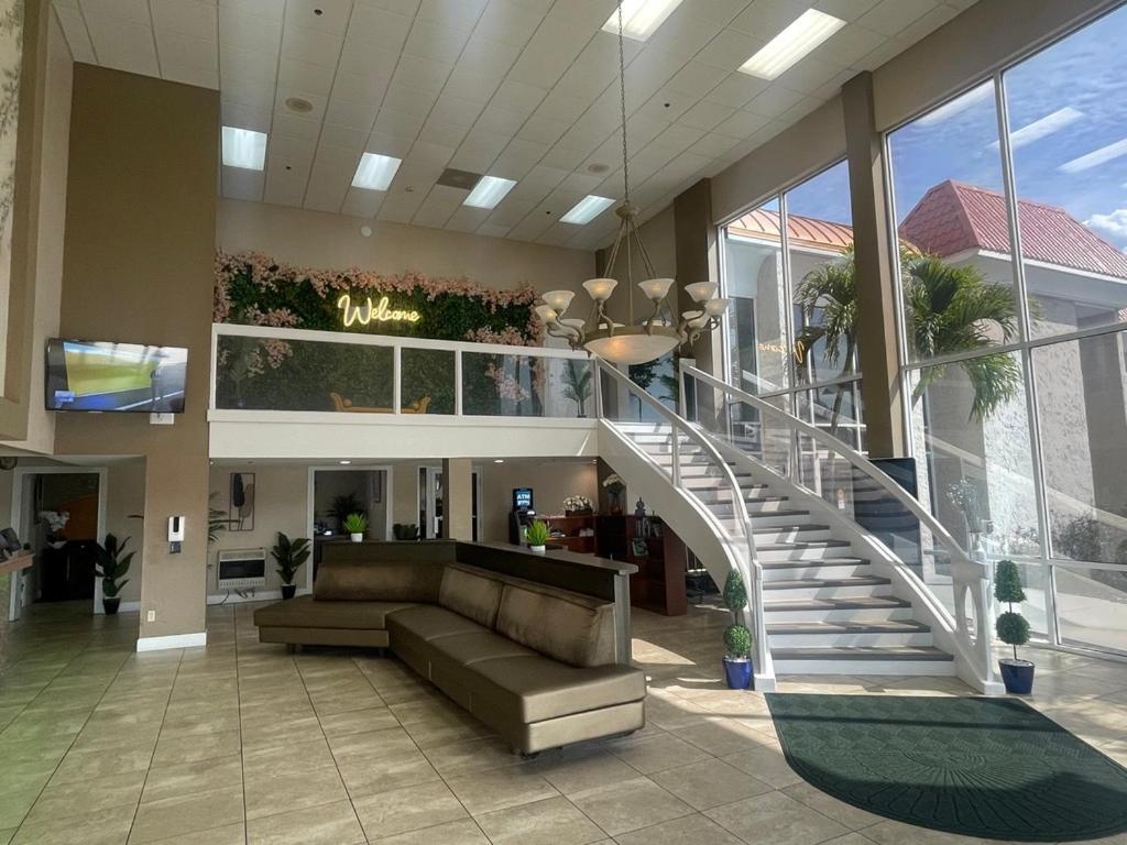 ניו פורט ריצ'י Quality Inn & Suites Conference Center מראה חיצוני תמונה